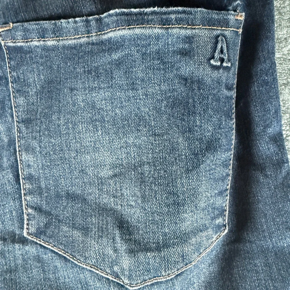 Articles of Society Skinny Jeans Blue Dark Wash Raw Released Hem Size 32